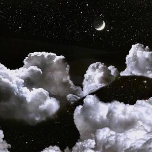 帅小伙自慰出精
