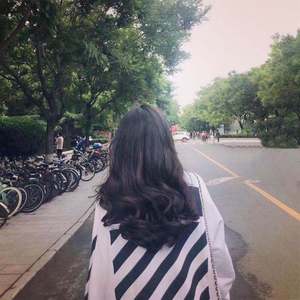 帅小伙自慰出精
